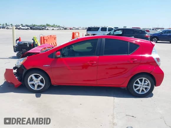 2014 Toyota Prius One z VIN JTDKDTB34E1069314, wystawiony jako IAAI lot #42018518 z przebiegiem 170 929 mil mil oraz . Historia ofert i sprzedaży dostępna na DreamBid. Obrazek 15.