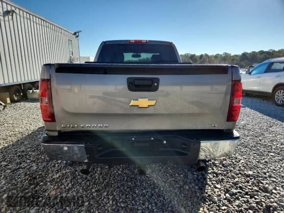 2013 Chevrolet Silverado 1500 LT z VIN 1GCRKSE74DZ262236, wystawiony jako Copart lot #86266165 z przebiegiem 176 514 mil mil oraz Szkoda całkowita • Salvage title. Historia ofert i sprzedaży dostępna na DreamBid. Obrazek 6.