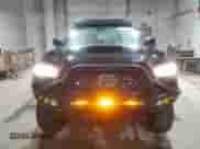 2019 Toyota Tacoma TRD Off Road z VIN 3TMCZ5AN3KM275601, wystawiony jako Copart lot #89717775 z przebiegiem 28 854 mil mil oraz Szkoda całkowita • Salvage title. Historia ofert i sprzedaży dostępna na DreamBid. Obrazek 5.