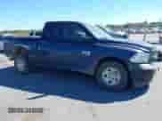 2019 Ram 1500 Tradesman z VIN 1C6RR6FG1KS733239, wystawiony jako IAAI lot #40639519 z przebiegiem 97 913 mil mil oraz . Historia ofert i sprzedaży dostępna na DreamBid. Obrazek 13.