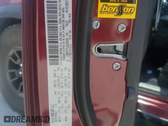 2018 Ram 1500 Rebel z VIN 1C6RR7YT5JS235429, wystawiony jako Copart lot #63518705 z przebiegiem 93 254 mil mil oraz Szkoda całkowita • Salvage title. Historia ofert i sprzedaży dostępna na DreamBid. Obrazek 12.