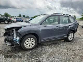 2022 Subaru Forester z VIN JF2SKACCXNH440963, wystawiony jako Copart lot #63452115 z przebiegiem 20 769 mil mil oraz Szkoda całkowita • Salvage title. Historia ofert i sprzedaży dostępna na DreamBid. Obrazek 1.