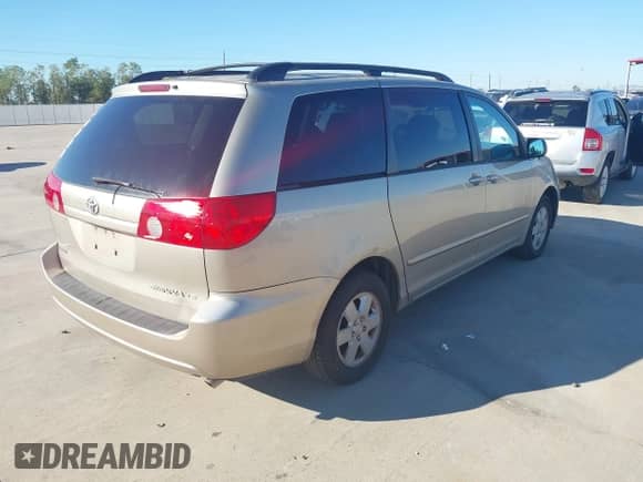 2010 Toyota Sienna CE с VIN 5TDKK4CC1AS311855, выставлен на аукционе IAAI как лот 43597599 с пробегом 196 958 миль миль и . История ставок и продаж доступна на DreamBid. Изображение 4.