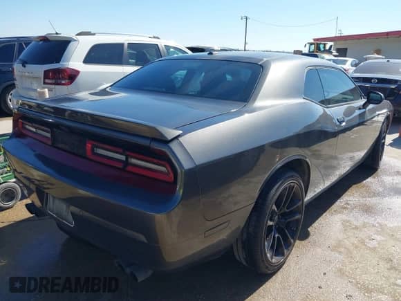2013 Dodge Challenger R/T с VIN 2C3CDYBT4DH560133, выставлен на аукционе IAAI как лот 41660134 с пробегом 221 827 миль миль и . История ставок и продаж доступна на DreamBid. Изображение 4.