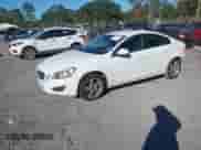 2012 Volvo S60 T5 с VIN YV1622FS8C2045697, выставлен на аукционе IAAI как лот 43489928 с пробегом 140 197 миль миль и . История ставок и продаж доступна на DreamBid. Изображение 6.