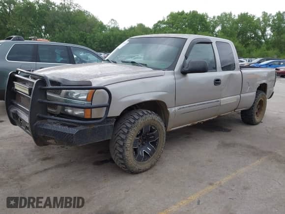 2004 Chevrolet Silverado 1500 Z71 с VIN 1GCEK19T34E275972, выставлен на аукционе IAAI как лот 42183270 с пробегом 234 677 миль миль и . История ставок и продаж доступна на DreamBid. Изображение 2.