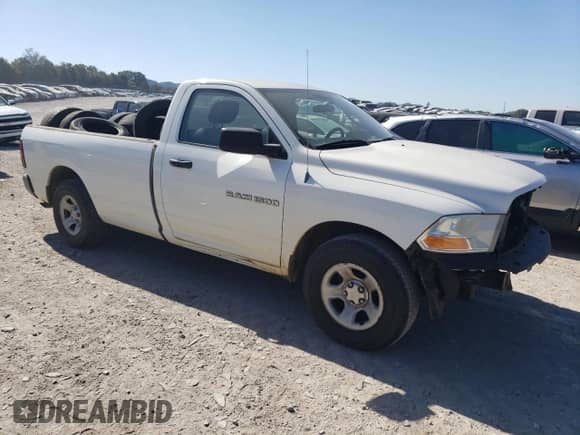 2012 Ram 1500 ST z VIN 3C6JD6DP7CG226739, wystawiony jako Copart lot #75513144 z przebiegiem 267 310 mil mil oraz Szkoda całkowita • Salvage title. Historia ofert i sprzedaży dostępna na DreamBid. Obrazek 4.