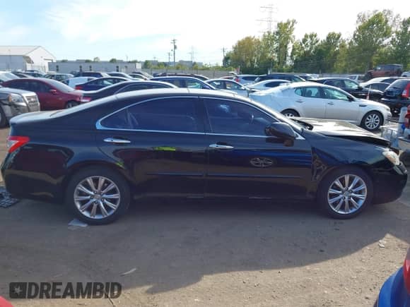 2007 Lexus ES 330 z VIN JTHBJ46G972058252, wystawiony jako IAAI lot #43426803 z przebiegiem 118 587 mil mil oraz . Historia ofert i sprzedaży dostępna na DreamBid. Obrazek 14.