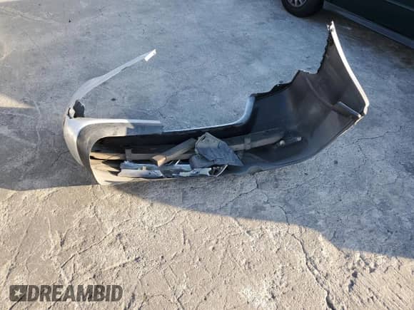 2019 Nissan Sentra S z VIN 3N1AB7APXKY320778, wystawiony jako Copart lot #70116555 z przebiegiem 62 579 mil mil oraz Szkoda całkowita • Salvage title. Historia ofert i sprzedaży dostępna na DreamBid. Obrazek 12.