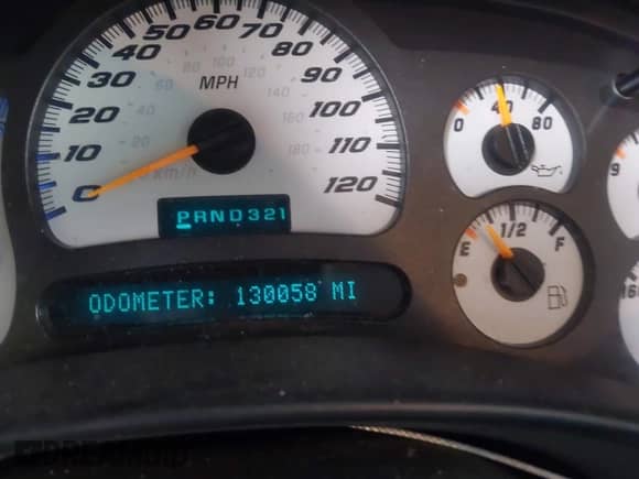 2003 Chevrolet Silverado SS z VIN 2GCEK19N031374721, wystawiony jako IAAI lot #41961406 z przebiegiem 130 058 mil mil oraz . Historia ofert i sprzedaży dostępna na DreamBid. Obrazek 15.