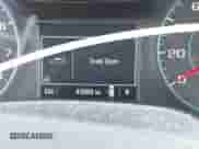 2018 Chevrolet Cruze LS z VIN 1G1BC5SM4J7196975, wystawiony jako IAAI lot #43259970 z przebiegiem 43 888 mil mil oraz . Historia ofert i sprzedaży dostępna na DreamBid. Obrazek 15.