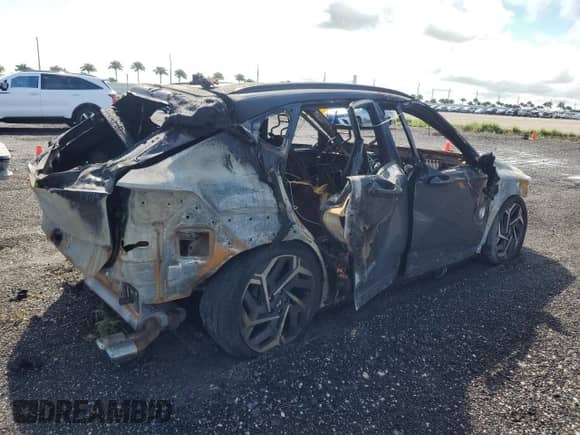 2024 Hyundai Kona N Line with VIN KM8HA3A33RU153001, listed as a Copart auction lot 80198885 with Not provided miles and Non repairable. Bid and sale history available at DreamBid. Image 3.