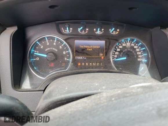 2012 Ford F-150 XL z VIN 1FTFW1EF6CFB89105, wystawiony jako Copart lot #80148025 z przebiegiem 170 808 mil mil oraz Czysty tytuł • Clean title. Historia ofert i sprzedaży dostępna na DreamBid. Obrazek 9.