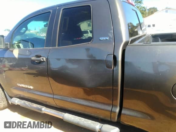 2007 Toyota Tundra SR5 с VIN 5TBRT54117S450030, выставлен на аукционе IAAI как лот 43374640 с пробегом Не указан миль и . История ставок и продаж доступна на DreamBid. Изображение 13.