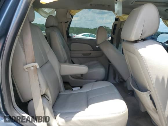 2008 Chevrolet Tahoe LTZ с VIN 1GNFC13J18R118486, выставлен на аукционе Copart как лот 61852875 с пробегом 262 907 миль миль и Списание • Salvage title. История ставок и продаж доступна на DreamBid. Изображение 11.