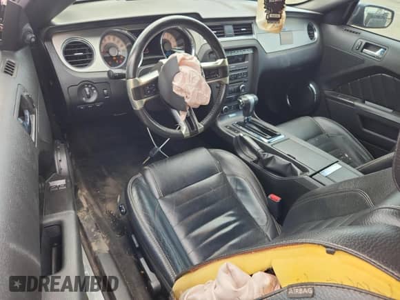 2011 Ford Mustang GT Premium with VIN 1ZVBP8CF8B5114320, listed as a Copart auction lot 84473535 with 114,482 mi miles and Salvage title. Bid and sale history available at DreamBid. Image 8.