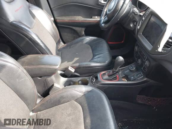 2018 Jeep Compass Trailhawk с VIN 3C4NJDDB0JT129673, выставлен на аукционе IAAI как лот 42887666 с пробегом 121 735 миль миль и . История ставок и продаж доступна на DreamBid. Изображение 5.