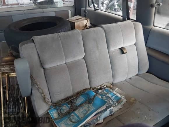 1993 Dodge Caravan Grand SE with VIN 1B4GH44R4PX759305, listed as a IAAI auction lot 42709077 with 206,919 mi miles and . Bid and sale history available at DreamBid. Image 8.