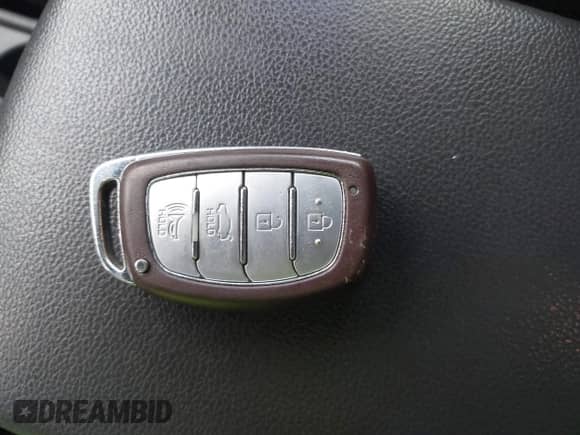 2020 Hyundai Elantra Value Edition with VIN 5NPD84LF1LH572302, listed as a IAAI auction lot 42168135 with 120,135 mi miles and . Bid and sale history available at DreamBid. Image 11.