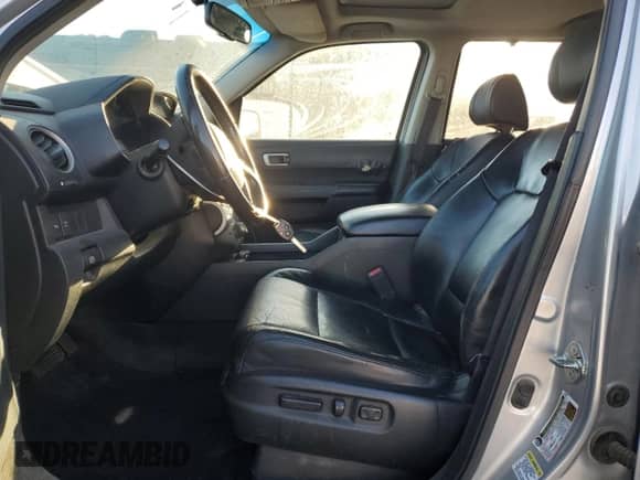 2010 Honda Pilot Touring with VIN 5FNYF4H97AB006893, listed as a Copart auction lot 82216215 with 237,897 mi miles and Salvage title. Bid and sale history available at DreamBid. Image 7.