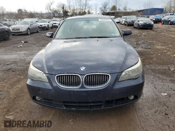 2006 BMW 5 Series 530xi with VIN WBANF73596CG69475, listed as a Copart auction lot 46598545 with 215,684 mi miles and Salvage title. Bid and sale history available at DreamBid. Image 5.