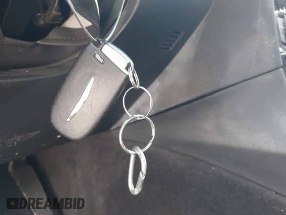 2018 Chrysler 300 S с VIN 2C3CCABG1JH274622, выставлен на аукционе IAAI как лот 42548938 с пробегом 158 719 миль миль и . История ставок и продаж доступна на DreamBid. Изображение 11.