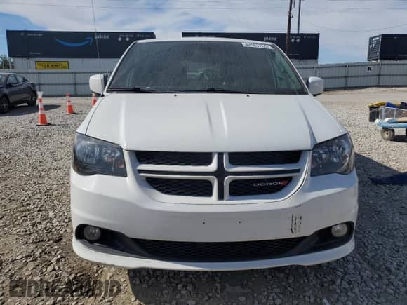 2019 Dodge Grand Caravan GT with VIN 2C4RDGEG4KR640392, listed as a Copart auction lot 82563765 with 108,374 mi miles and Salvage title. Bid and sale history available at DreamBid. Image 5.