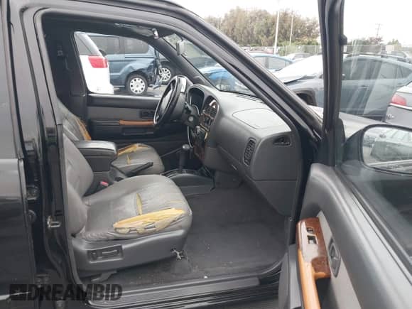 1997 Nissan Pathfinder XE with VIN JN8AR05S6VW191274, listed as a IAAI auction lot 42495088 with 294,683 mi miles and . Bid and sale history available at DreamBid. Image 5.