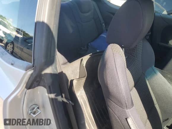 2012 Hyundai Genesis Coupe 2.0T с VIN KMHHT6KD3CU070551, выставлен на аукционе Copart как лот 74300354 с пробегом Не указан миль и Списание • Salvage title. История ставок и продаж доступна на DreamBid. Изображение 10.