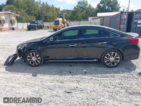 2015 Hyundai Sonata Limited z VIN 5NPE34AB5FH249796, wystawiony jako IAAI lot #43286764 z przebiegiem 100 044 mil mil oraz . Historia ofert i sprzedaży dostępna na DreamBid. Obrazek 14.