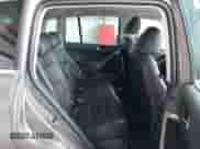 2009 Volkswagen Tiguan SE с VIN WVGBV75N59W543650, выставлен на аукционе IAAI как лот 43249880 с пробегом 118 738 миль миль и . История ставок и продаж доступна на DreamBid. Изображение 8.