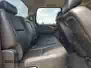 2013 Chevrolet Silverado 2500HD LTZ z VIN 1GC1KYE80DF166324, wystawiony jako Copart lot #56515545 z przebiegiem 584 289 mil mil oraz Szkoda całkowita • Salvage title. Historia ofert i sprzedaży dostępna na DreamBid. Obrazek 10.