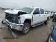 2017 Chevrolet Silverado 2500HD Work Truck z VIN 1GC1KUEY3HF224084, wystawiony jako Copart lot #71694455 z przebiegiem 132 441 mil mil oraz Nie do naprawy • Non repairable. Historia ofert i sprzedaży dostępna na DreamBid. Obrazek 1.