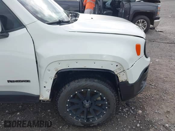 2017 Jeep Renegade Altitude с VIN ZACCJBBB5HPF50420, выставлен на аукционе IAAI как лот 42660798 с пробегом 138 594 миль миль и . История ставок и продаж доступна на DreamBid. Изображение 18.