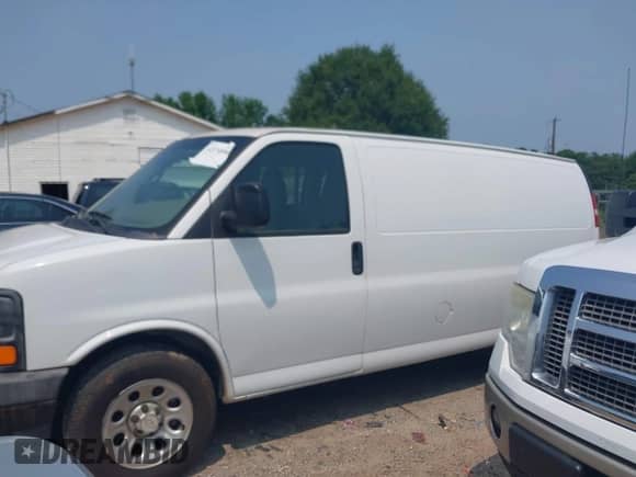 2011 Chevrolet Express Cargo with VIN 1GCSGAFX2B1112312, listed as a IAAI auction lot 42374896 with 140,571 mi miles and . Bid and sale history available at DreamBid. Image 15.