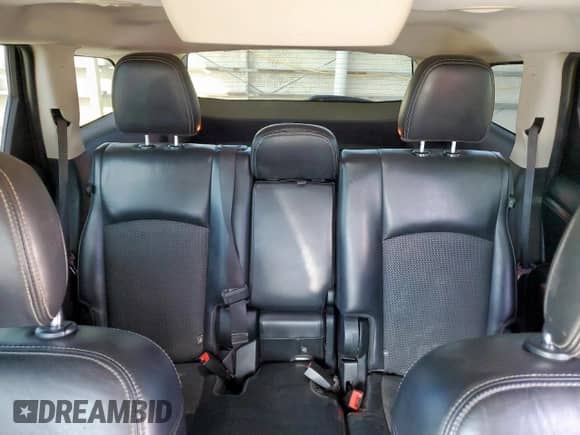 2017 Dodge Journey Crossroad Plus with VIN 3C4PDDGG3HT540342, listed as a Copart auction lot 85949995 with 136,746 mi miles and Clean title. Bid and sale history available at DreamBid. Image 10.