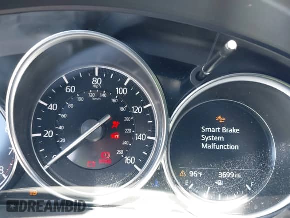 2025 Mazda CX-5 S Preferred z VIN JM3KFBCL6S0625053, wystawiony jako IAAI lot #42944887 z przebiegiem 3 699 mil mil oraz . Historia ofert i sprzedaży dostępna na DreamBid. Obrazek 7.