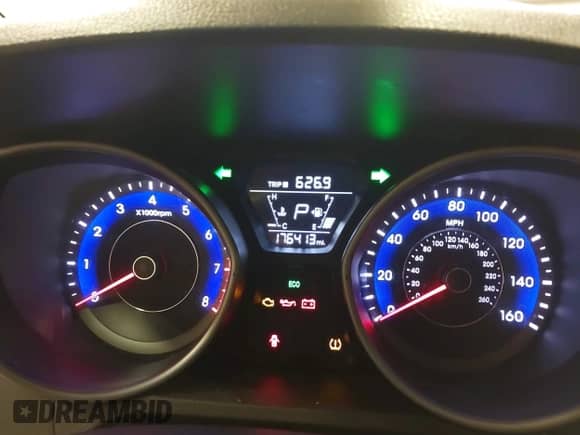 2015 Hyundai Elantra SE z VIN KMHDH4AE7FU281741, wystawiony jako IAAI lot #43388734 z przebiegiem 176 413 mil mil oraz . Historia ofert i sprzedaży dostępna na DreamBid. Obrazek 7.