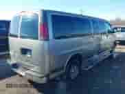 2002 Chevrolet Express z VIN 1GAGG29R821215025, wystawiony jako IAAI lot #41615874 z przebiegiem 195 769 mil mil oraz . Historia ofert i sprzedaży dostępna na DreamBid. Obrazek 4.