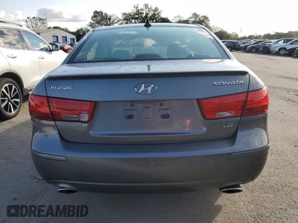 2010 Hyundai Sonata Limited с VIN 5NPEU4AF4AH592270, выставлен на аукционе Copart как лот 72010695 с пробегом 170 977 миль миль и Списание • Salvage title. История ставок и продаж доступна на DreamBid. Изображение 6.