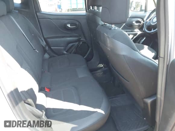 2017 Jeep Renegade Latitude z VIN ZACCJABB9HPG50241, wystawiony jako IAAI lot #42807253 z przebiegiem 61 067 mil mil oraz . Historia ofert i sprzedaży dostępna na DreamBid. Obrazek 8.
