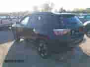 2018 Jeep Compass Trailhawk z VIN 3C4NJDDB4JT231283, wystawiony jako IAAI lot #43371219 z przebiegiem 134 712 mil mil oraz . Historia ofert i sprzedaży dostępna na DreamBid. Obrazek 3.