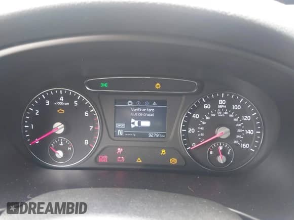 2020 Kia Sorento LX с VIN 5XYPG4A31LG660735, выставлен на аукционе IAAI как лот 42513638 с пробегом 922 791 миль миль и . История ставок и продаж доступна на DreamBid. Изображение 7.