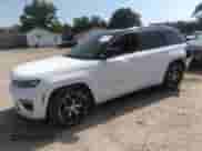 2022 Jeep Grand Cherokee Summit Reserve z VIN 1C4RJHEG8N8588988, wystawiony jako IAAI lot #42059989 z przebiegiem 51 699 mil mil oraz . Historia ofert i sprzedaży dostępna na DreamBid. Obrazek 17.