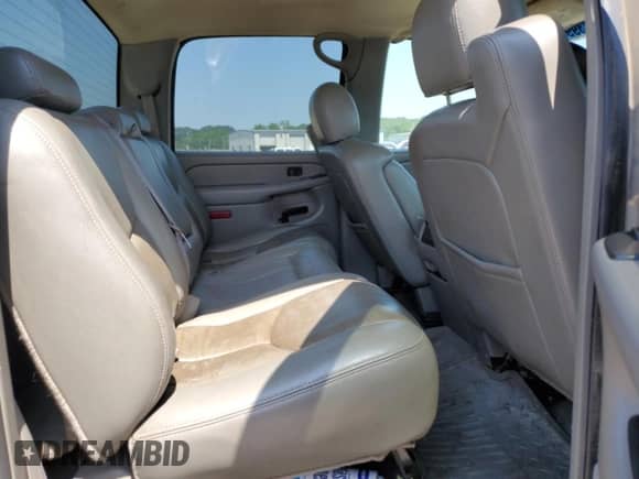 2006 Chevrolet Silverado 3500 DRW LT3 with VIN 1GCJK33D26F153628, listed as a Copart auction lot 60239995 with 247,790 mi miles and Clean title. Bid and sale history available at DreamBid. Image 10.