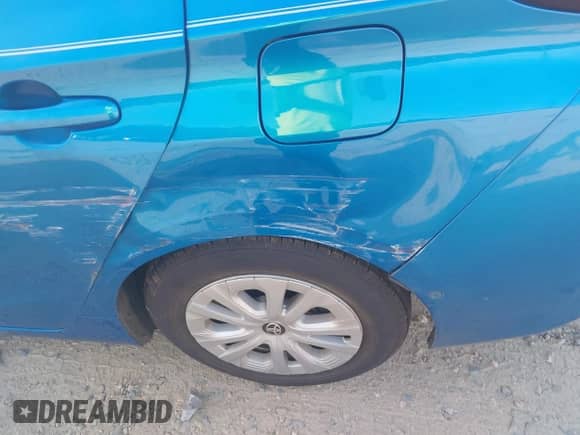 2021 Toyota Prius L Eco with VIN JTDKAMFU1M3136133, listed as a IAAI auction lot 43285926 with 49,911 mi miles and . Bid and sale history available at DreamBid. Image 19.