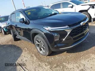 2025 Chevrolet Trax LT с VIN KL77LHEP0SC210719, выставлен на аукционе IAAI как лот 42999301 с пробегом 4 422 миль миль и . История ставок и продаж доступна на DreamBid. Изображение 1.
