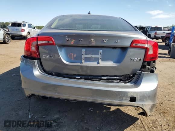 2018 Volvo S60 Inscription Platinum с VIN LYV402TM9JB156991, выставлен на аукционе Copart как лот 70232645 с пробегом 8 284 миль миль и Списание • Salvage title. История ставок и продаж доступна на DreamBid. Изображение 6.