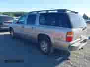 2002 Chevrolet Suburban Z71 z VIN 3GNFK16Z62G262420, wystawiony jako IAAI lot #42500194 z przebiegiem 257 157 mil mil oraz . Historia ofert i sprzedaży dostępna na DreamBid. Obrazek 3.