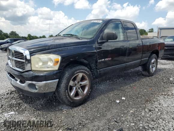 2007 Dodge 1500 SLT with VIN 1D7HA18P97J504189, listed as a Copart auction lot 66147625 with 283,540 mi miles and Salvage title. Bid and sale history available at DreamBid. Image 1.